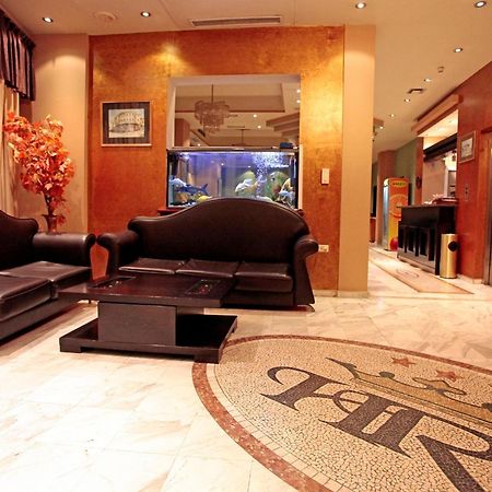 Hotel Regency Корча Екстериор снимка