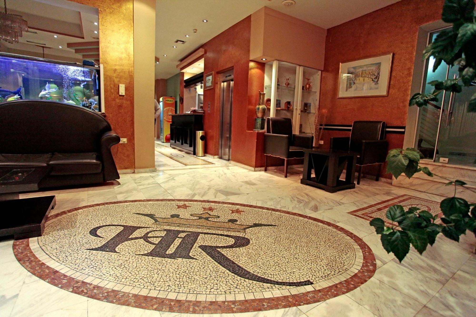 Hotel Regency Корча Екстериор снимка