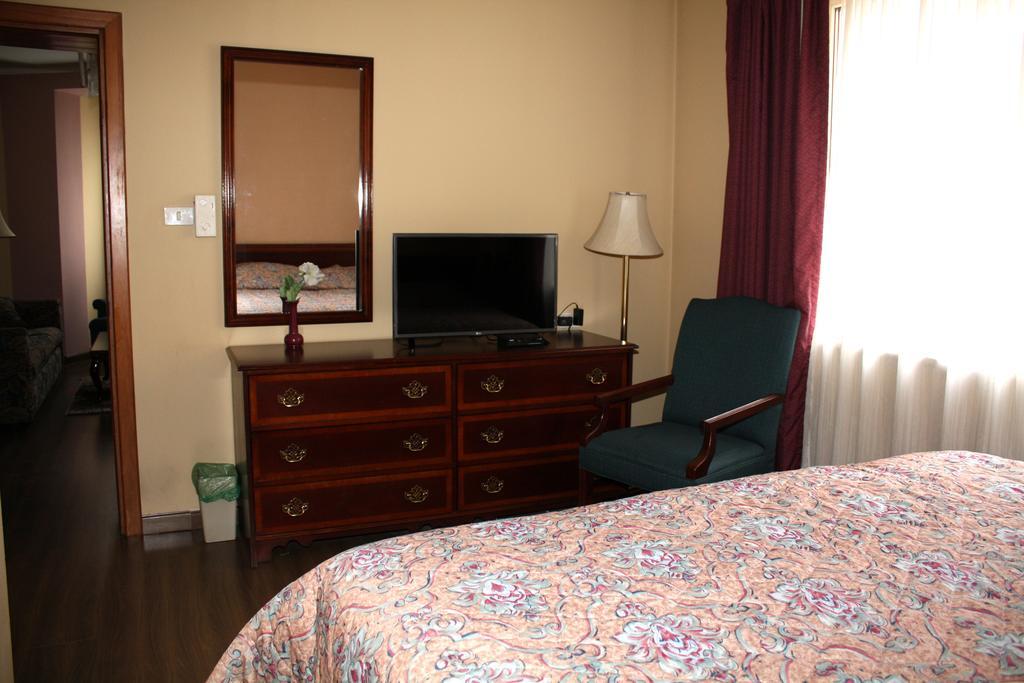 Hotel Regency Корча Екстериор снимка