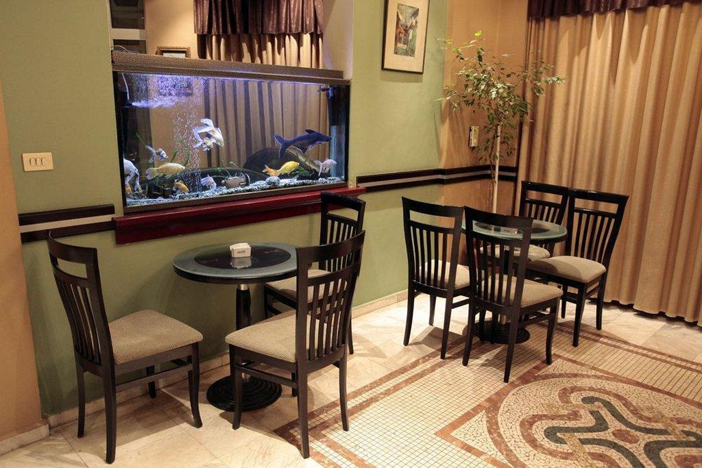 Hotel Regency Корча Екстериор снимка